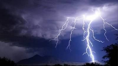 सावधान! अतिमहत्वाच्या कामाशिवाय घराबाहेर निघणे टाळा, या राज्यांमध्ये अलर्ट, भारतीय हवामान विभागाचा इशारा