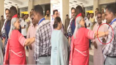 तुम्ही काय करताय?....सेल्फी घेण्यासाठी आलेल्या व्यक्तीला जया बच्चन यांनी जोरात ढकललं अन्...