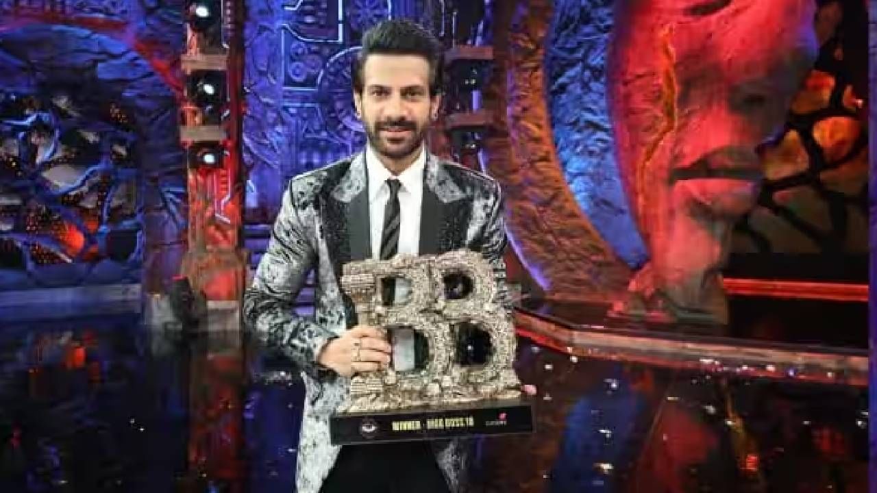 अभिनेता करणवीर मेहरा 'बिग बॉस 18'चा विजेता ठरला. त्यालासुद्धा 50 लाख रुपये बक्षिस म्हणून मिळाले होते. आता एकोणिसाव्या सिझनसाठी बक्षिसाची रक्कम किती ठरवण्यात येईल, हे  पाहणं औत्सुक्याचं ठरणार आहे. 
