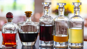 दारु केव्हा करु लागते तुमचे लिव्हर खराब ? ही लक्षणं दिसताच व्हा सावधान.