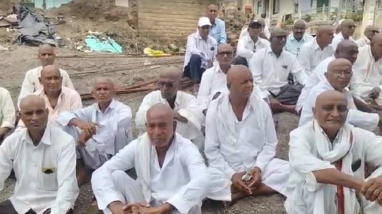 धार्मिक विधी पूर्ण झाल्यानंतर प्रति पंढरपूर विठ्ठल-रुक्माई मंदिरात सामूहिक जेवणाचा कार्यक्रम झाला. या संपूर्ण कार्याला माजी आमदार संभाजीराव पाटील यांचं विशेष मार्गदर्शन लाभलं. होतं. 
