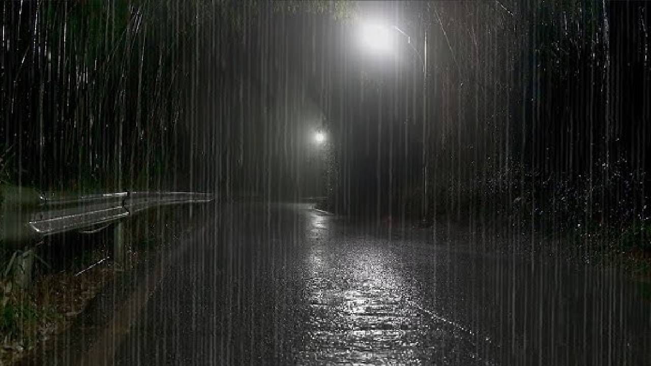 Mumbai Red Alert : मुंबईत भरदिवसा काळोख... पुढचे 4 तास अतिधोक्याचे, प्रशासनाच्या इशाऱ्याने धाकधूक; पावसाचा जोर वाढला