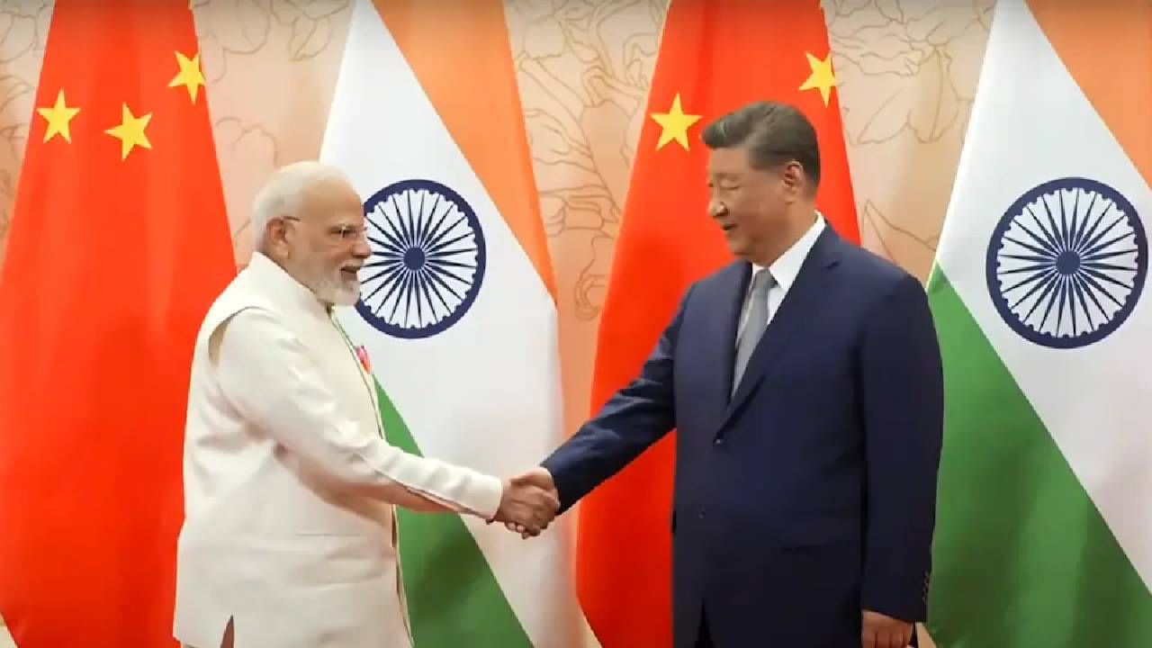 भारतासोबत मैत्री वाढवण्यास चीन उत्सुक, जिनपिंग यांनी म्हटले, ड्रॅगन आणि हत्ती... भारतासोबत मैत्री वाढवण्यास चीन उत्सुक, जिनपिंग यांनी म्हटले, ड्रॅगन आणि हत्ती...