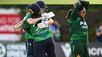 PAK W vs IRE W : थरारक, लास्ट बॉलवर SIX मारुन पाकिस्तान विरुद्ध विजय VIDEO, महिला क्रिकेटमध्ये पहिल्यांदा असं घडलं