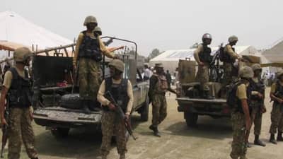 पाकिस्तानी सैन्याने आपल्याच देशात कोणाशी युद्ध छेडले? जाणून घ्या