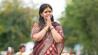 परळीत पंकजाताईंचाच दबदबा, बँकेच्या निवडणूकीत संपूर्ण पॅनलचा दणदणीत विजय