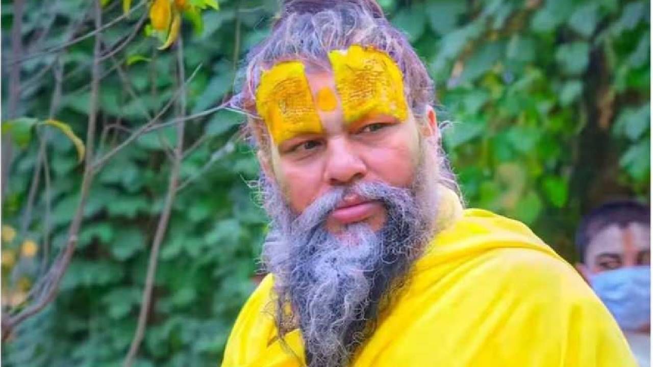 प्रेमानंद महाराजांनी डायरीत एक प्रभावशाली वाक्य लिहिले आहे. तुम्ही जसा विचार करता, तसेच होता. तुम्ही स्वतःविषयी जो भाव आणणार तसेच तुम्ही असणार