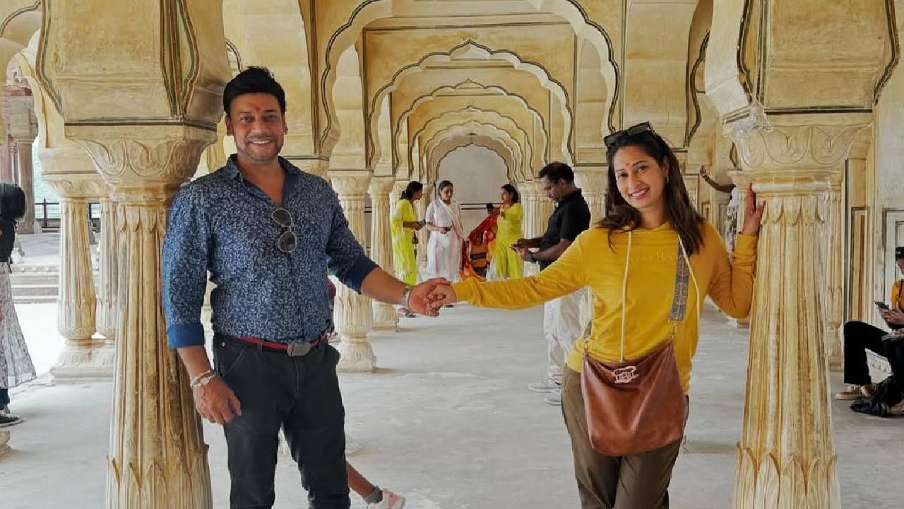 वयाच्या 38 व्या वर्षी तिने या जगाचा निरोप घेतला. 'तुझेच मी गीत गात आहे' या मराठी मालिकेत ती शेवटची झळकली होती. तिने आरोग्याच्या कारणास्तव या मालिकेला रामराम केला होता. त्यानंतर सोशल मीडियावरही ती सक्रिय नव्हती. 
