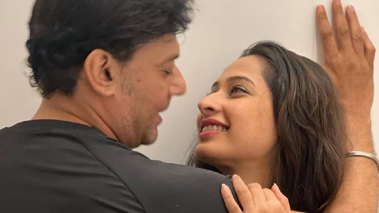 प्रिया मराठे आणि पती शंतनू मोघे यांच्या नात्याबद्दल सहकलाकाराने सांगितली महत्वाची गोष्ट, शूटिंगमध्ये अभिनेत्री कायमच...