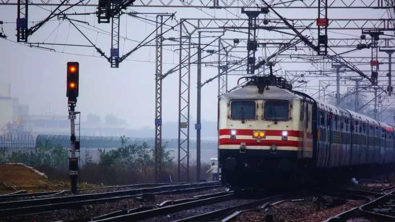 महाराष्ट्राला मोठी भेट: २ रेल्वे मार्गांना मल्टीट्रॅकिंगची मंजुरी