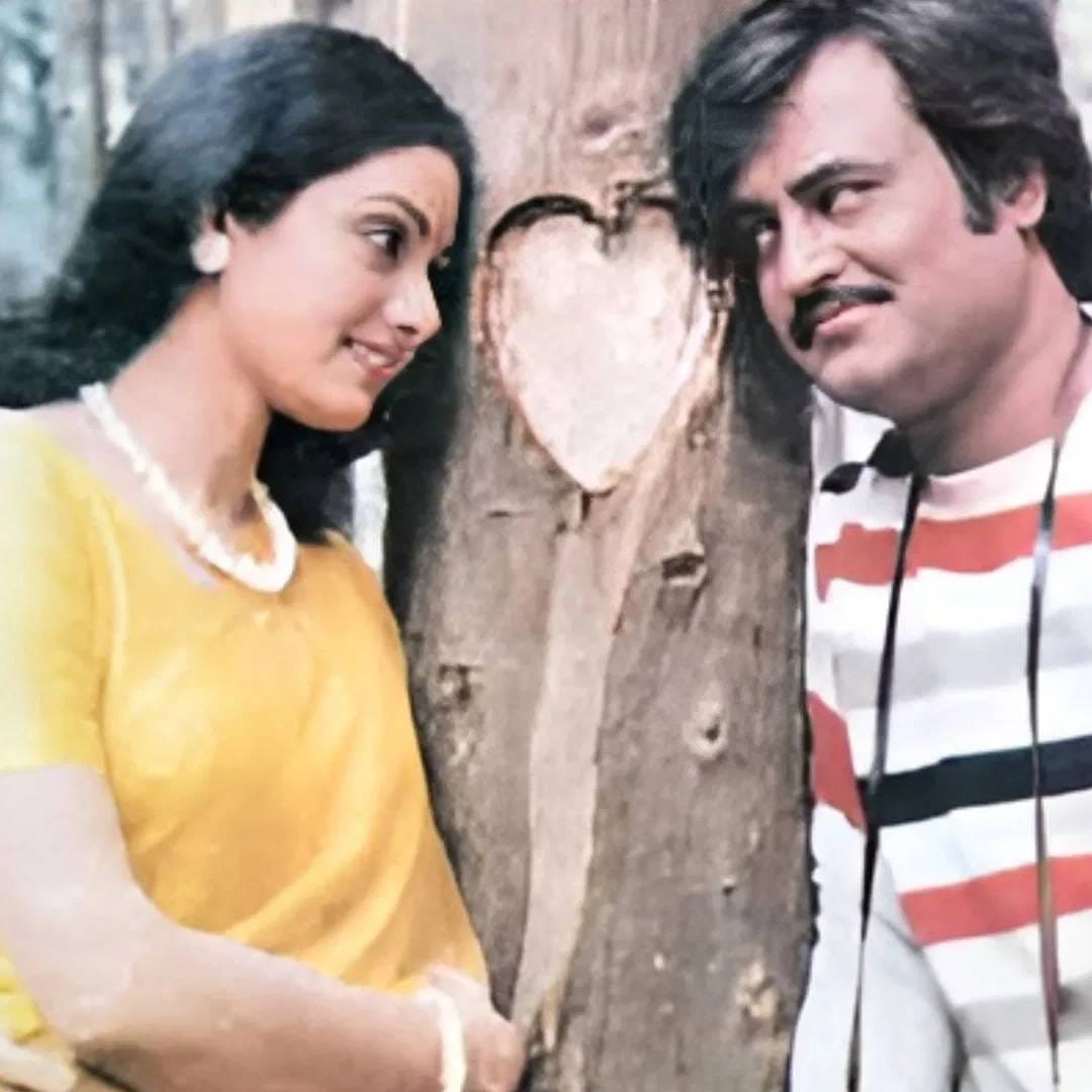 एका जुन्या इंटरव्यूमध्ये फिल्ममेकर बालचंदर यांनी  मेगास्टारच्या लव्ह लाइफचा खुलासा केला होता. रजनीकांत यांनी अनेक अभिनेत्रींसोबत काम केलं. पण या सगळ्या अभिनेत्रींपैकी ते श्रीदेवीच्या प्रेमात पडले. दोघांनी जवळपास 19 चित्रपटात एकत्र काम केलं. लोकांना रजनीकांत आणि श्रीदेवीची ऑनस्क्रीन केमिस्ट्री खूप आवडली. याचवेळी एकत्र काम करताना रजनीकांत यांच्या मनात श्रीदेवी बद्दल प्रेमभावना निर्माण झालेल्या. 