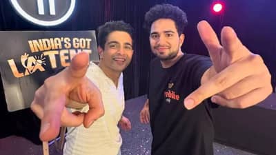 विनशर्त माफी मागा..; सुप्रिम कोर्टाने इन्फ्लुएन्सर्स, कॉमेडियन्सना फटकारलं, नेमकं काय आहे प्रकरण?