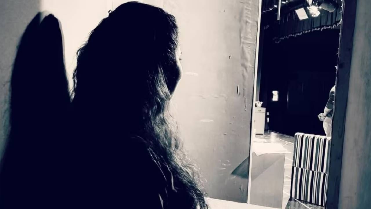 मला बेशुद्ध करून...अभिनेत्रीने सांगितली खळबळजनक घटना, म्हणाली, मी ऑडिशनला गेले तो एकटाच, त्याने मला... मला बेशुद्ध करून...अभिनेत्रीने सांगितली खळबळजनक घटना, म्हणाली, मी ऑडिशनला गेले तो एकटाच, त्याने मला...