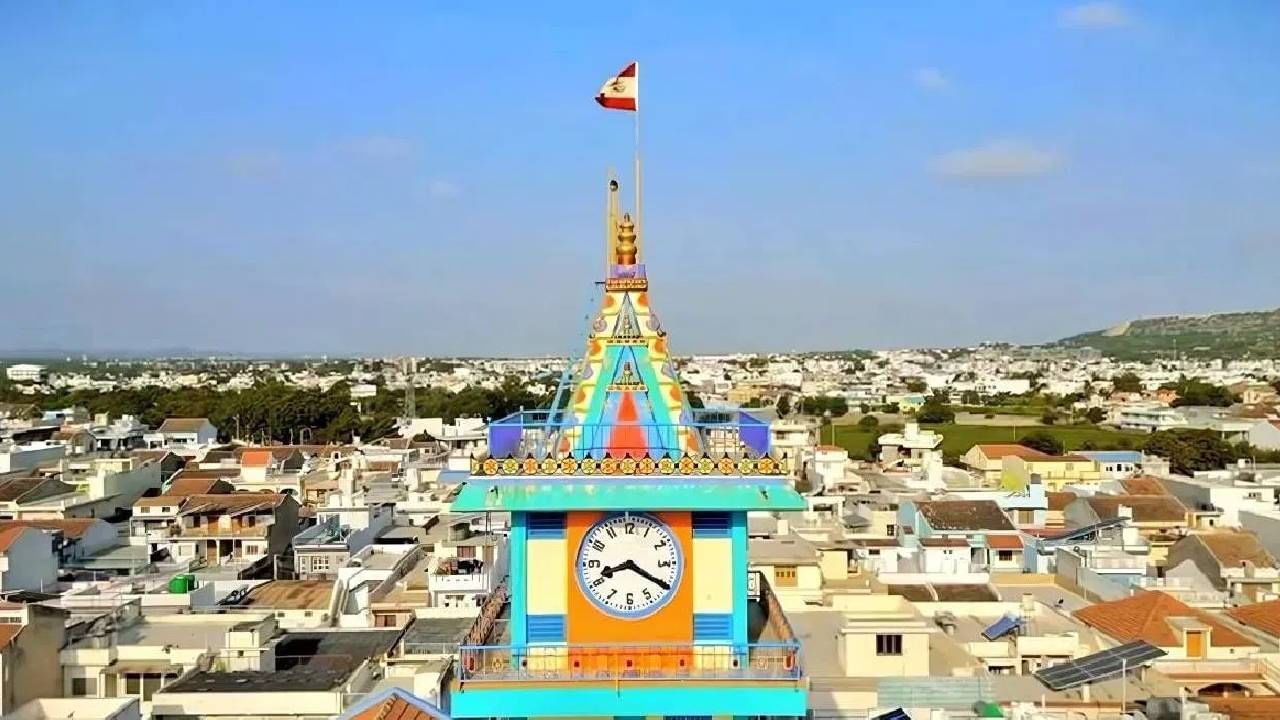 या गावातील पोरांशी लग्न करायला मुली का होतात उतावळ्या? प्रत्येक घरात असतो एक... तुम्ही या गावात गेलात कधी?