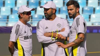 रोहित शर्मा वनडेतून निवृत्ती कधी घेणार? प्रशिक्षकाने सर्व काही सांगून टाकलं