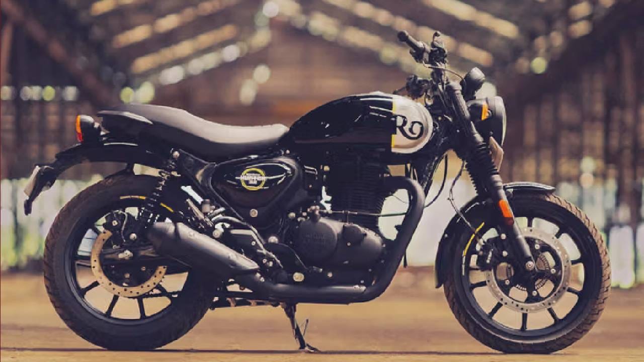 Royal Enfield ने त्यांची सर्वात स्वस्त बाईक Hunter 350 ला एका नवीन अवतारात उतरवले आहे. यामध्ये एक नवीन रंगाचा पर्याय Graphite Grey उपलब्ध करुन दिला आहे. 