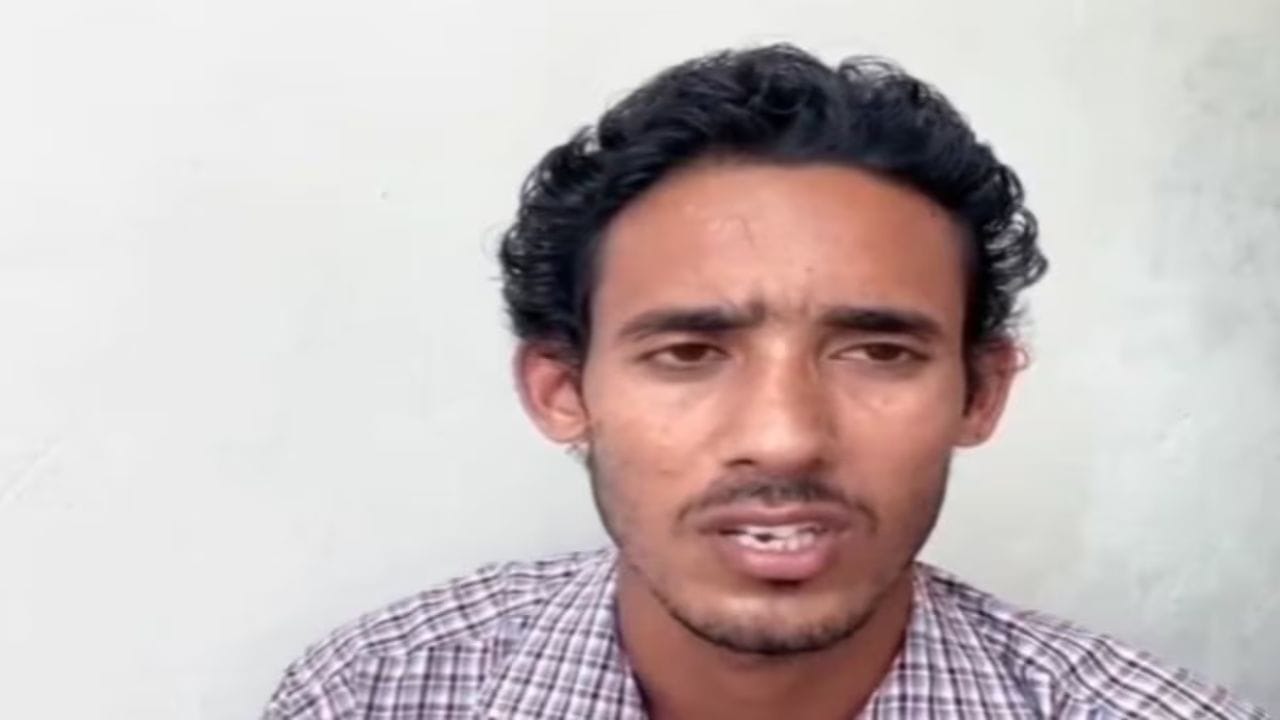 पत्नीचे विवाहबाह्य संबंध, वैतागलेल्या नेत्याने संपवलं आयुष्य, वाचा.... पत्नीचे विवाहबाह्य संबंध, वैतागलेल्या नेत्याने संपवलं आयुष्य, वाचा....