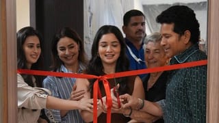 सारा तेंडुलकरच्या निर्णयानंतर सचिनला भावना अनावर, भावी सून सानियाने केलं असं काही…