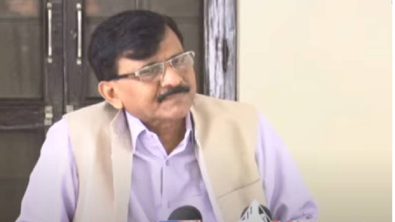 या राज्यात EVM घोटाळा झाला, त्याचं मशीनवर महाराष्ट्रात पालिका निवडणुका, संजय राऊत यांचा खळबळजनक आरोप या राज्यात EVM घोटाळा झाला, त्याचं मशीनवर महाराष्ट्रात पालिका निवडणुका, संजय राऊत यांचा खळबळजनक आरोप