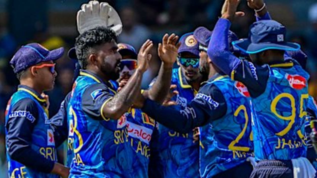 ZIM vs SL : श्रीलंकेचा सलग दुसरा विजय, मालिका जिंकली, झिंबाब्वेचा सुपडा साफ ZIM vs SL : श्रीलंकेचा सलग दुसरा विजय, मालिका जिंकली, झिंबाब्वेचा सुपडा साफ