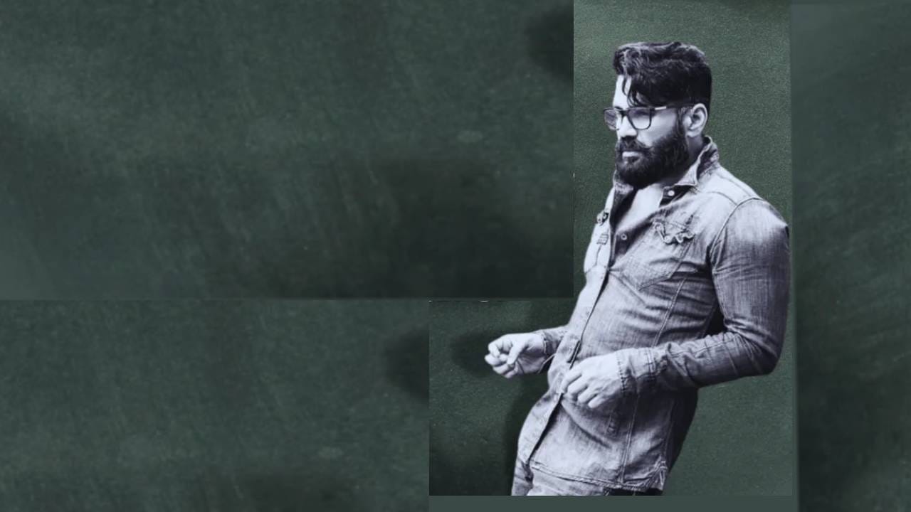 ज्या हॉटेलमध्ये वडील करायचे काम, हिरो होताच त्याने आधी घेतले ते विकत, अण्णांची मालमत्ता तरी किती? ही कथा प्रेरणादायी ज्या हॉटेलमध्ये वडील करायचे काम, हिरो होताच त्याने आधी घेतले ते विकत, अण्णांची मालमत्ता तरी किती? ही कथा प्रेरणादायी