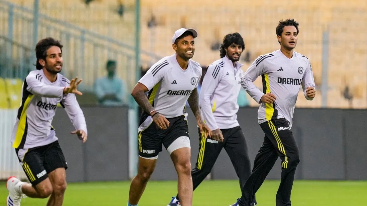 PAK vs IND : पाकिस्तान विरूद्धच्या सामन्याआधी चाहत्यांना सूर्यामुळे टेन्शन, कारण काय?