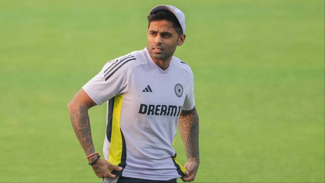 Asia Cup 2025: सूर्यकुमार यादव आशिया कप स्पर्धेतून बाहेर? या खेळाडूला कर्णधारपद मिळण्याची शक्यता Asia Cup 2025: सूर्यकुमार यादव आशिया कप स्पर्धेतून बाहेर? या खेळाडूला कर्णधारपद मिळण्याची शक्यता