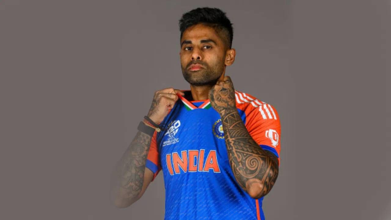 सूर्यकुमार यादव कर्णधार म्हणून दिसणार हे निश्चित आहे. गेल्या काही महिन्यांपासून मैदानाबाहेर असलेला सूर्यकुमार आता पूर्णपणे फिट झाला आहे. फलंदाजीचा सराव देखील सुरू केला आहे. त्यामुळे आशिया कपमध्ये सूर्यकुमार यादव टीम इंडियाचे नेतृत्व करेल हे निश्चित आहे.