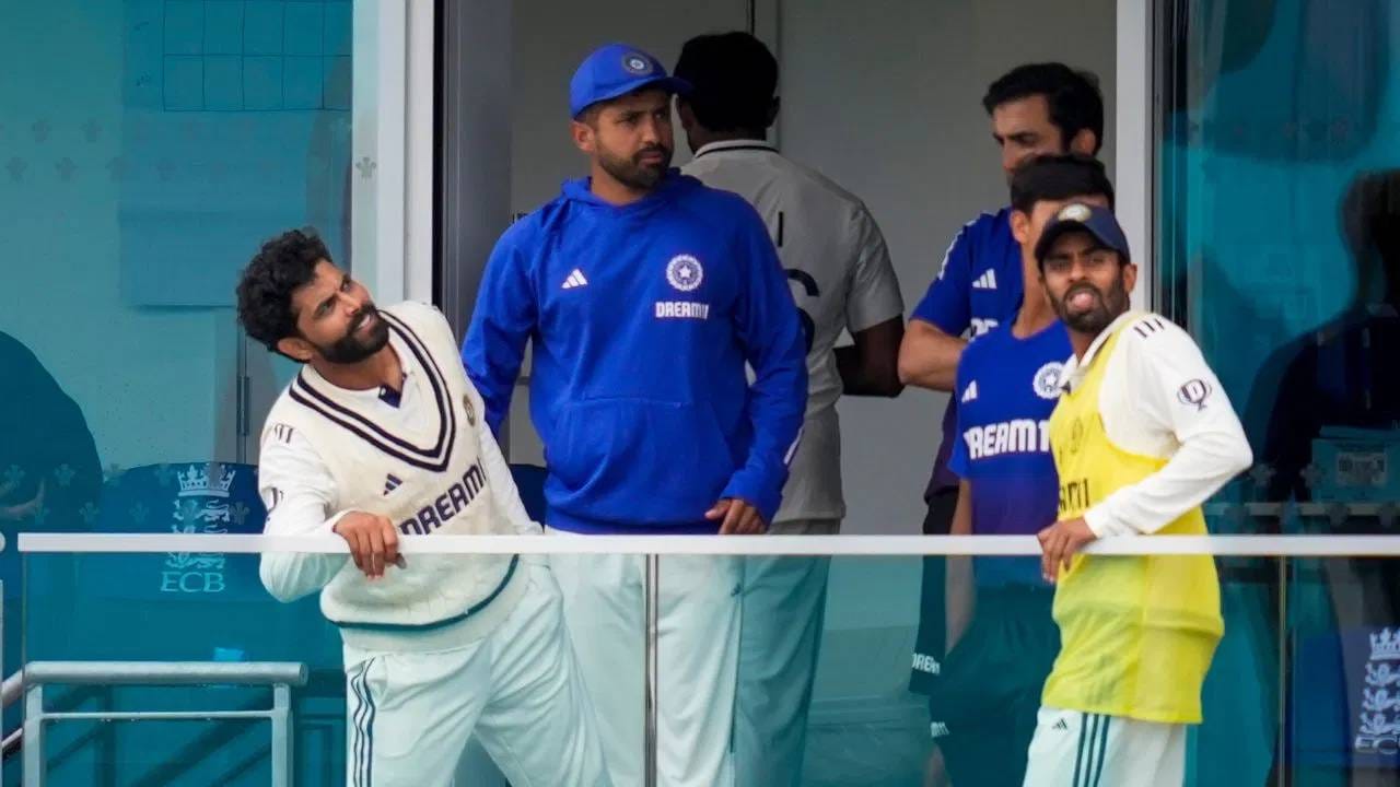 ENG vs IND : 4 वर्षांपूर्वी आणि आत्ताही इंग्लंड दौऱ्यासाठी संघात स्थान, पण अजूनपर्यंत प्लेइंग XI मध्ये संधी नाही, कोण आहे तो दुर्देवी ओपनर? ENG vs IND : 4 वर्षांपूर्वी आणि आत्ताही इंग्लंड दौऱ्यासाठी संघात स्थान, पण अजूनपर्यंत प्लेइंग XI मध्ये संधी नाही, कोण आहे तो दुर्देवी ओपनर?