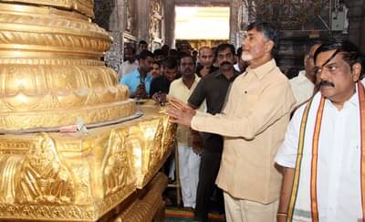 देवाला तब्बल १४० कोंटीचे सोने दान करणार हा भक्त, स्वत: सीएमनी केली घोषणा