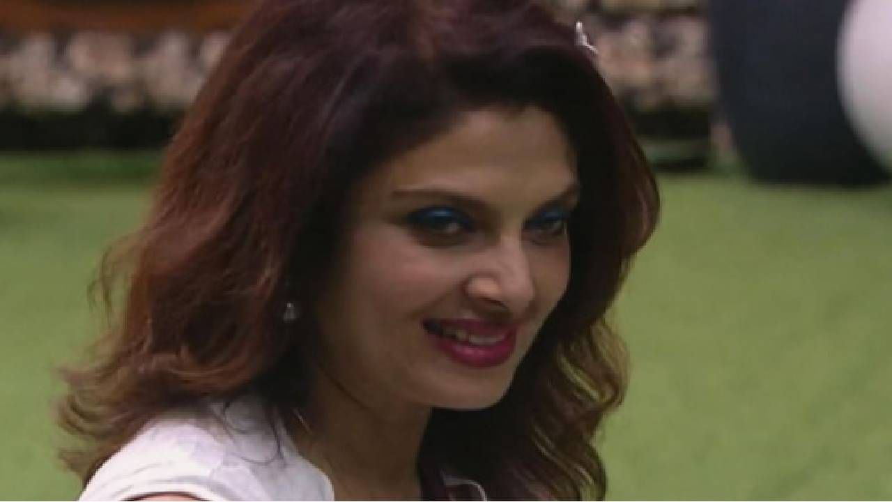 कोणत्याही प्रकारची माझी काळजी घेतली नाही आणि जबाबदारी घेतली नसल्याने माझी सर्ष संपत्ती दोन्ही मुलींच्या नावावर जावी, असे सासऱ्यांनी म्हटले होते.