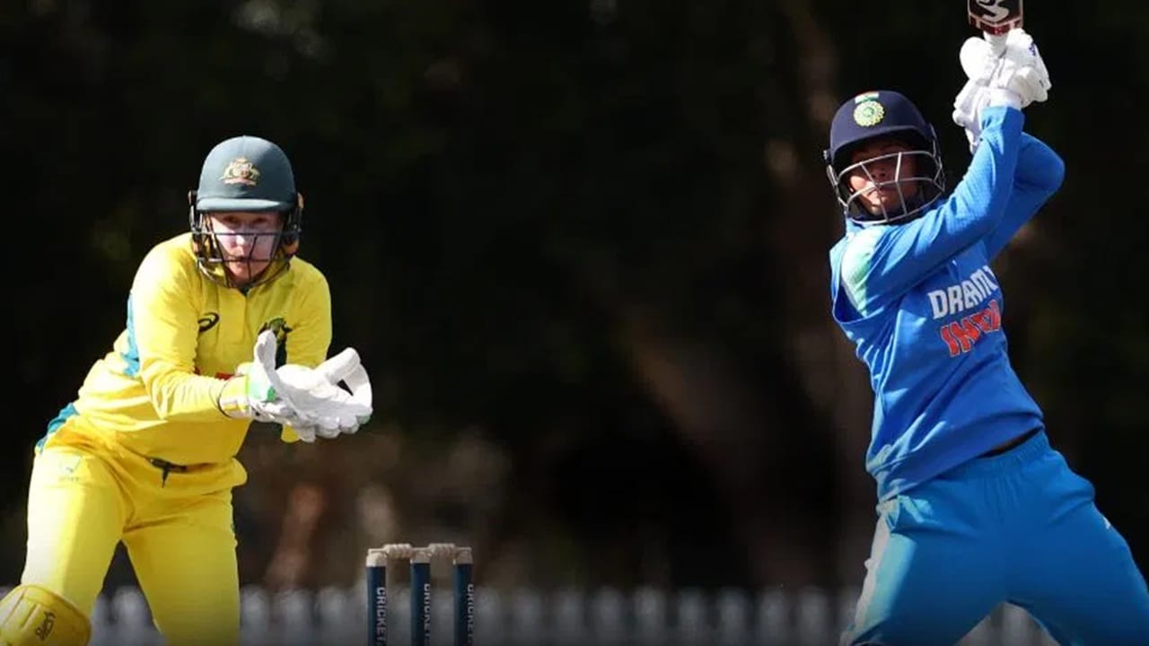 IND vs AUS : भारताचा स्वातंत्र्य दिनी सनसनाटी विजय, कांगारुंना शेवटच्या ओव्हरमध्ये लोळवत मालिका जिंकली