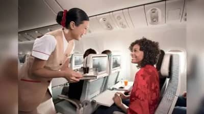 एअर होस्टेस विमानातलं पाणीही पीत नाहीत; असं का ? हवाईसुंदरीने सांगितलं सिक्रेट