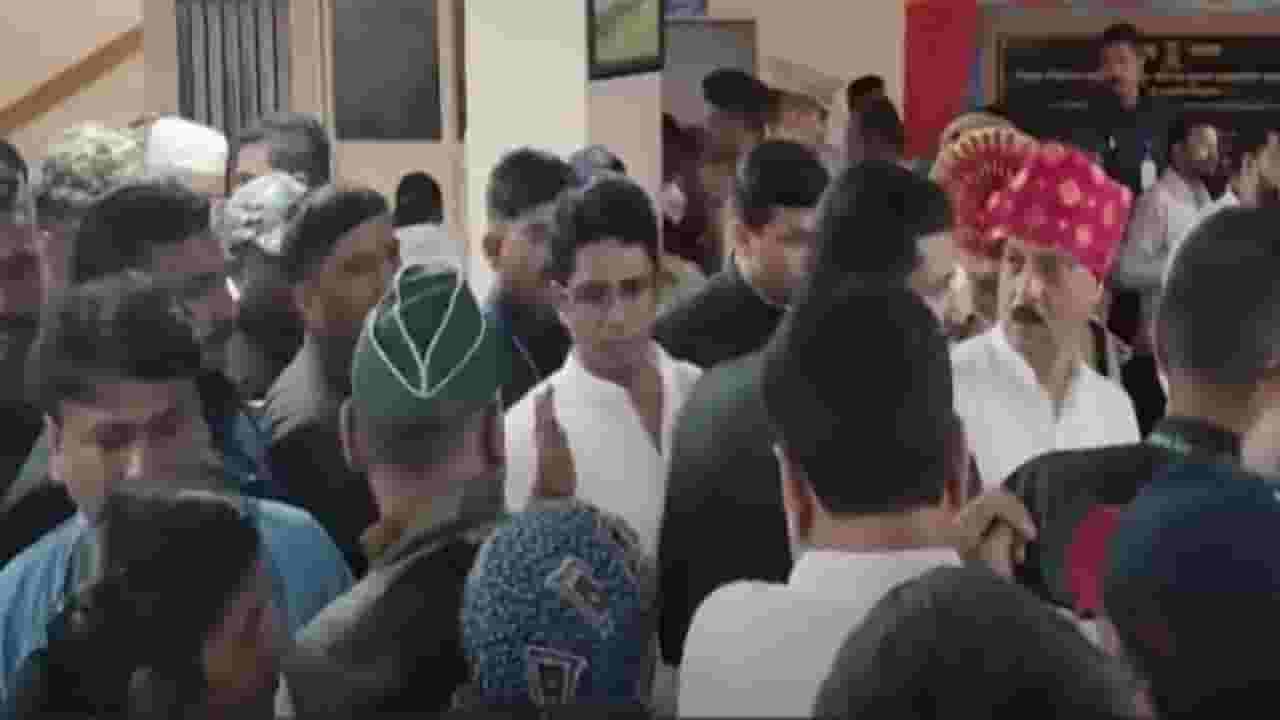 Ajit Pawar : म्हणून मला इथं यावं लागत, तुम्ही काम करत नाही; अजितदादांच्या कुणाला कानपिचक्या?