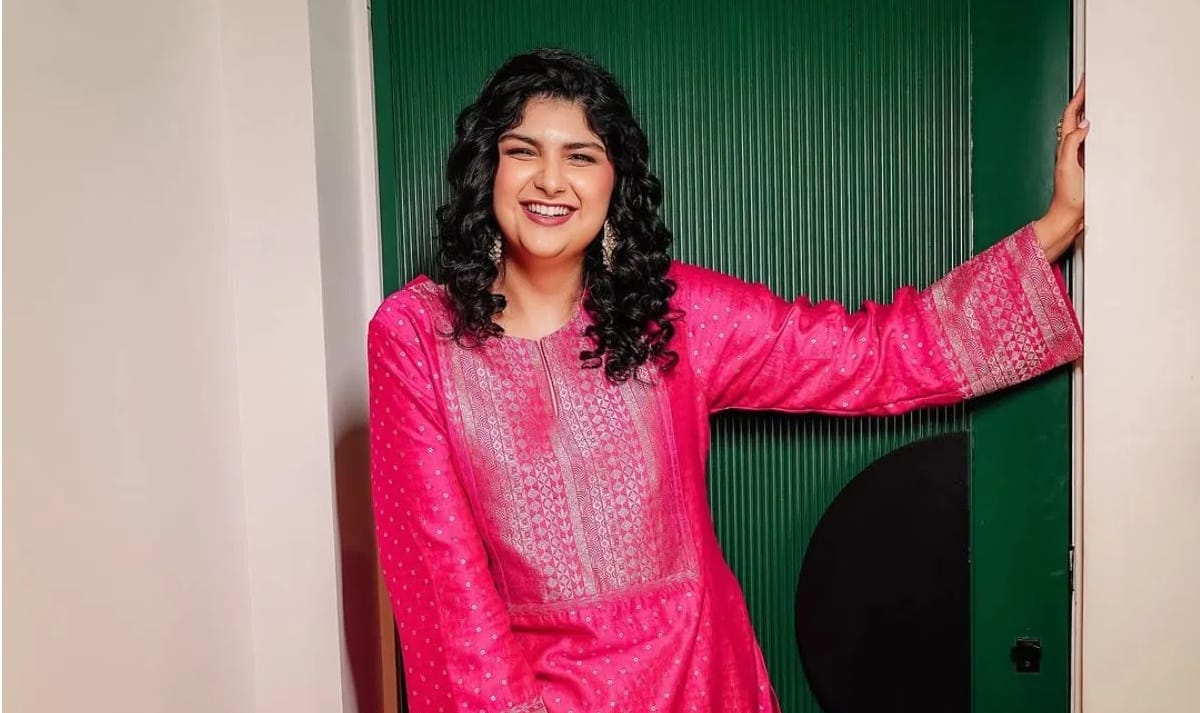 अर्जुन कपूर याची बहिण अंशुला कपूर हीचे नाव देखील या यादीत आहे. काही काळापूर्वी तिने द ट्रेटर्स शोमध्ये सहभागी झाली होती. परंतू तिने बिग बॉसची ऑफर नाकारली.तिने आपण या शोसाठी मानसिकदृष्ट्या तयार नसल्याचे सांगितले आहे.