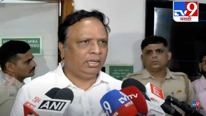 Ashish Shelar : मुंबईत मुसळधार.. परिस्थितीचा आढावा घेतल्यानंतर शेलारांकडून मुंबईकरांना एकच आवाहन; आज, उद्या... Ashish Shelar : मुंबईत मुसळधार.. परिस्थितीचा आढावा घेतल्यानंतर शेलारांकडून मुंबईकरांना एकच आवाहन; आज, उद्या...
