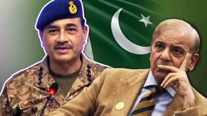 जंग मीडिया समूहाचे स्तंभलेखक सुहैल वराईच यांनी याबाबत सविस्तर माहिती दिली आहे. माझी नुकतीच आसीम मुनीर यांच्याशी चर्चा झाली आहे आणि त्यांनीच याबाबत माहिती दिली आहे, असे सुहैल यांनी सांगितले आहे. झरदारी यांना पदावरून हटवले जाणार असल्याची फक्त अफवा आहे, असे मुनीरने म्हटल्याचे सुहैल यांनी सांगितले आहे.   