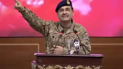 Asim Munir : भारत चमकती मर्सिडीज, पाकिस्तान भंगाराचा ट्रक.. PAK आर्मी चीफ आसिम मुनीर काय बोलून गेला ?