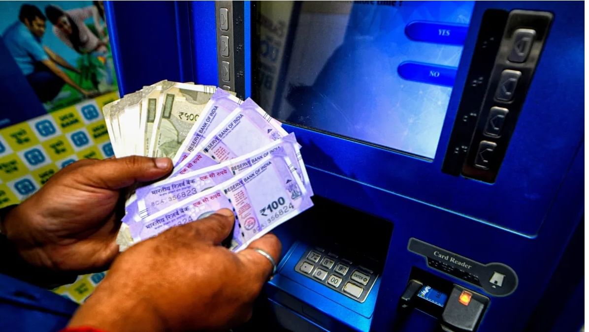 महाराष्ट्र नाही तर या राज्यातील लोक कमवतात जादा पैसा, सरासरी मासिक उत्पन्न 50 हजार महाराष्ट्र नाही तर या राज्यातील लोक कमवतात जादा पैसा, सरासरी मासिक उत्पन्न 50 हजार