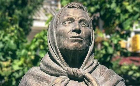 बाबा वेंगा यांनी केलेल्या अनेक भविष्याण्या खऱ्या ठरलेल्या आहेत. त्यांनी या जगात आगामी काळात काय होणार, हे अगोदरच सांगून ठेवलेलं आहे. त्यामुळेच त्यांच्या भाविष्यवाणीची जगभरात चर्चा होत असते.