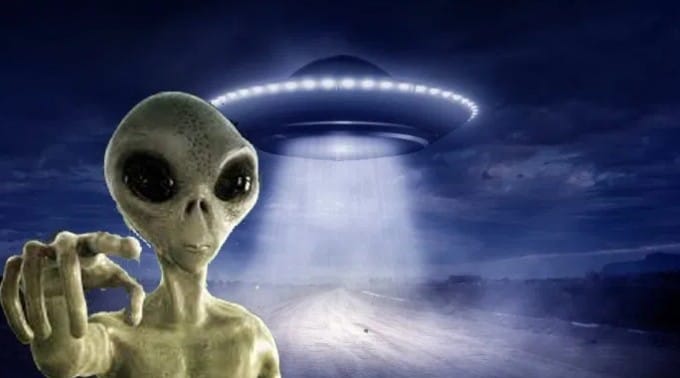 Disclaimer: वरच्या लेखातील माहिती ही प्राथमिक स्वरुपाची आहे. आम्ही या माहितीची पुष्टी करत नाही किंवा समर्थनही देत नाही. या लेखाच्या माध्यमातून अंधश्रद्धा पसरवण्याचा आमचा उद्देश नाही. वरच्या लेखात दिलेल्या माहितीवरून कोणताही निर्णय घेण्याआधी त्या-त्या क्षेत्रातील तज्ज्ञांचा सल्ला आवश्य घ्या.