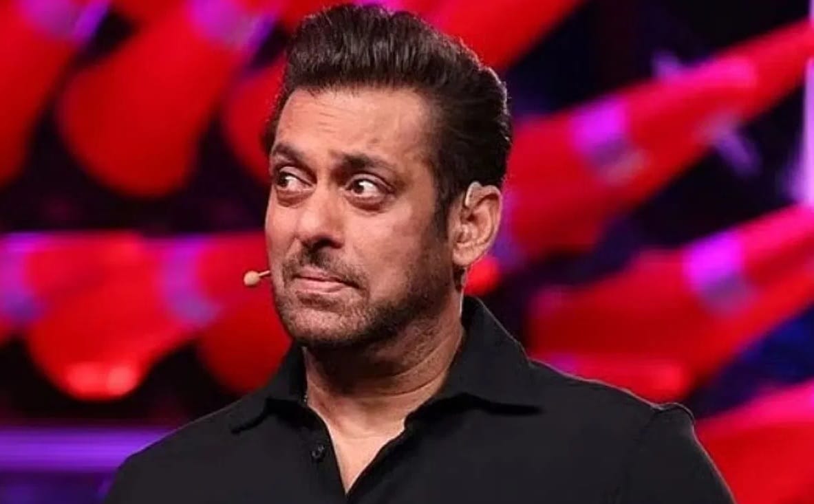 या बिग बॉसच्या प्रत्येक सिझनमध्ये एक नवा चेहरा खास ओळख बनवून जातो. अनेक जण या शोमध्ये सहभागी होण्यासाठी इच्छुक असतात. परंतू बॉलीवूडच्या काही तारका अशाही आहेत, ज्यांनी या शोची ऑफर नाकारली आहे. 