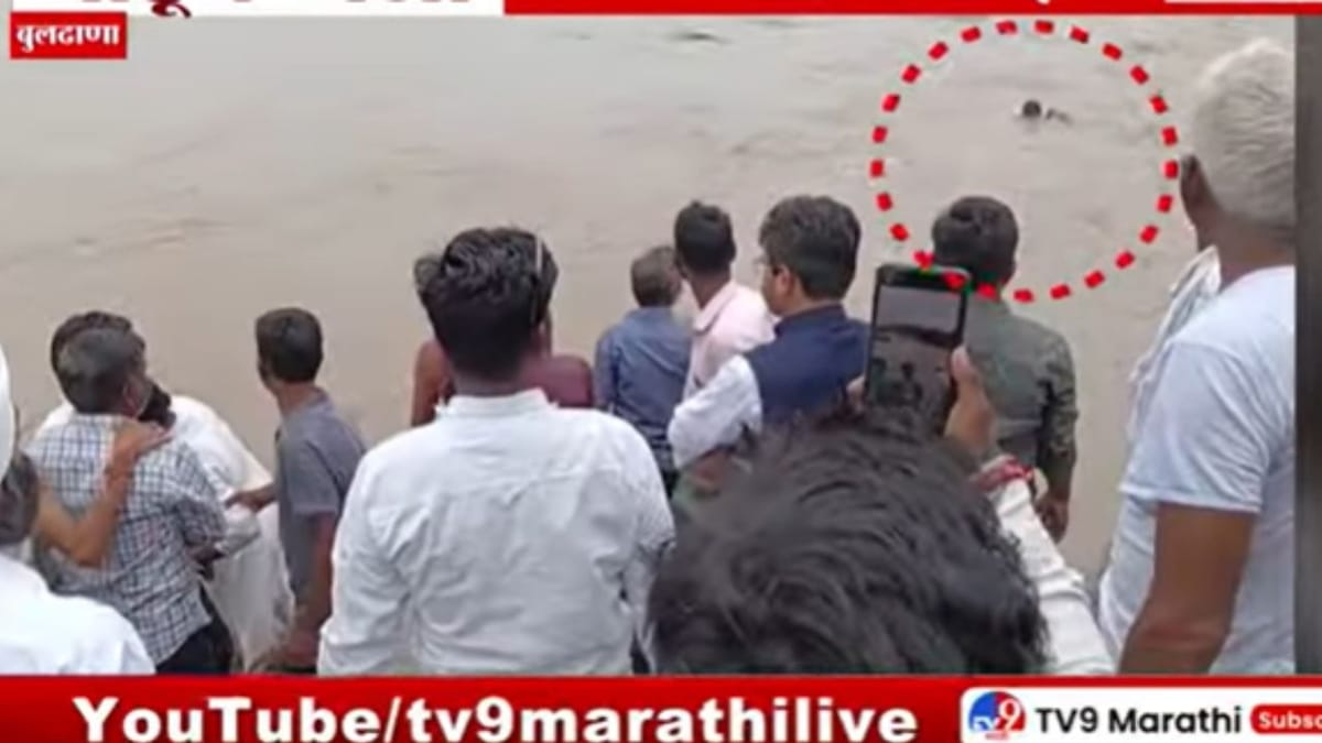 धक्कादायक! जलसमाधी आंदोलन करताना वाहून गेला अन् 40 तासांनी... धक्कादायक! जलसमाधी आंदोलन करताना वाहून गेला अन् 40 तासांनी...