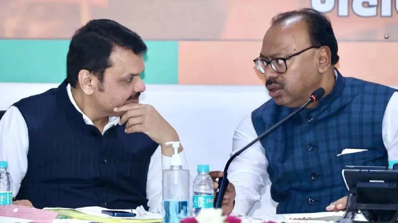 शेवटी देवेंद्र फडणवीसांना मुख्यमंत्री व्हावं लागलं..., बावनकुळेंचं मोठं विधान शेवटी देवेंद्र फडणवीसांना मुख्यमंत्री व्हावं लागलं..., बावनकुळेंचं मोठं विधान