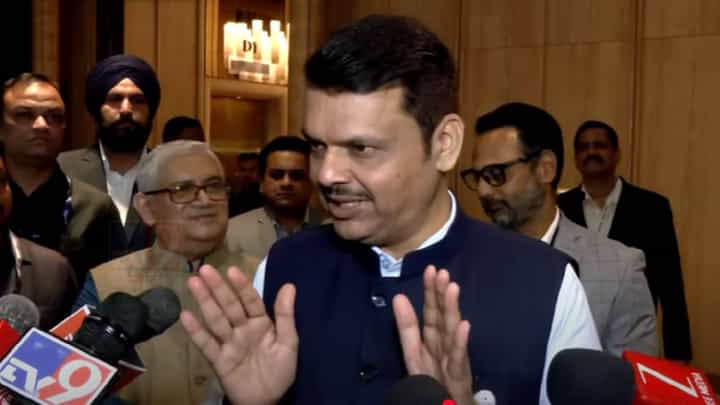 Devendra Fadnavis : मुर्खपणा, शाकाहारी खाणाऱ्यांना नंपुसक... 15 ऑगस्टला मांसविक्री बंदीच्या निर्णयावर मुख्यमंत्री स्पष्टच म्हणाले... Devendra Fadnavis : मुर्खपणा, शाकाहारी खाणाऱ्यांना नंपुसक... 15 ऑगस्टला मांसविक्री बंदीच्या निर्णयावर मुख्यमंत्री स्पष्टच म्हणाले...