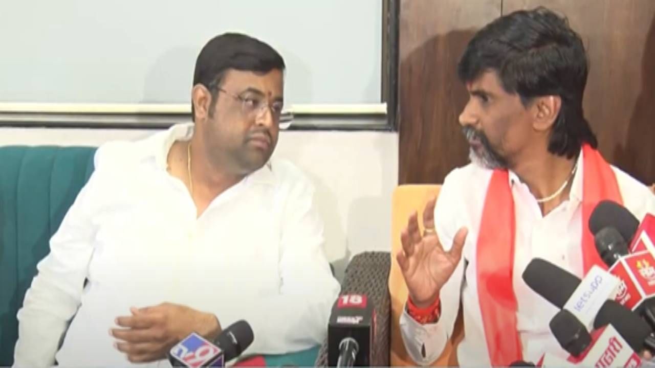 Manoj Jarange Patil : मी थोड्या दिवसांचा पाहुणा, मला कधीही काहीही... मुख्यमंत्र्यांचे ओएसडी जरांगेंच्या भेटीला; काय झालं बोलणं?