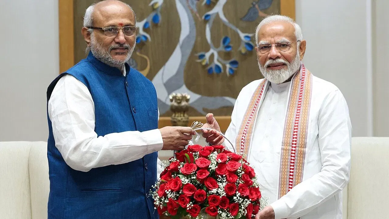 कोण आहेत एनडीएचे उपराष्ट्रपतीपदाचे उमेदवार सीपी राधाकृष्णन? असा आहे राजकीय प्रवास