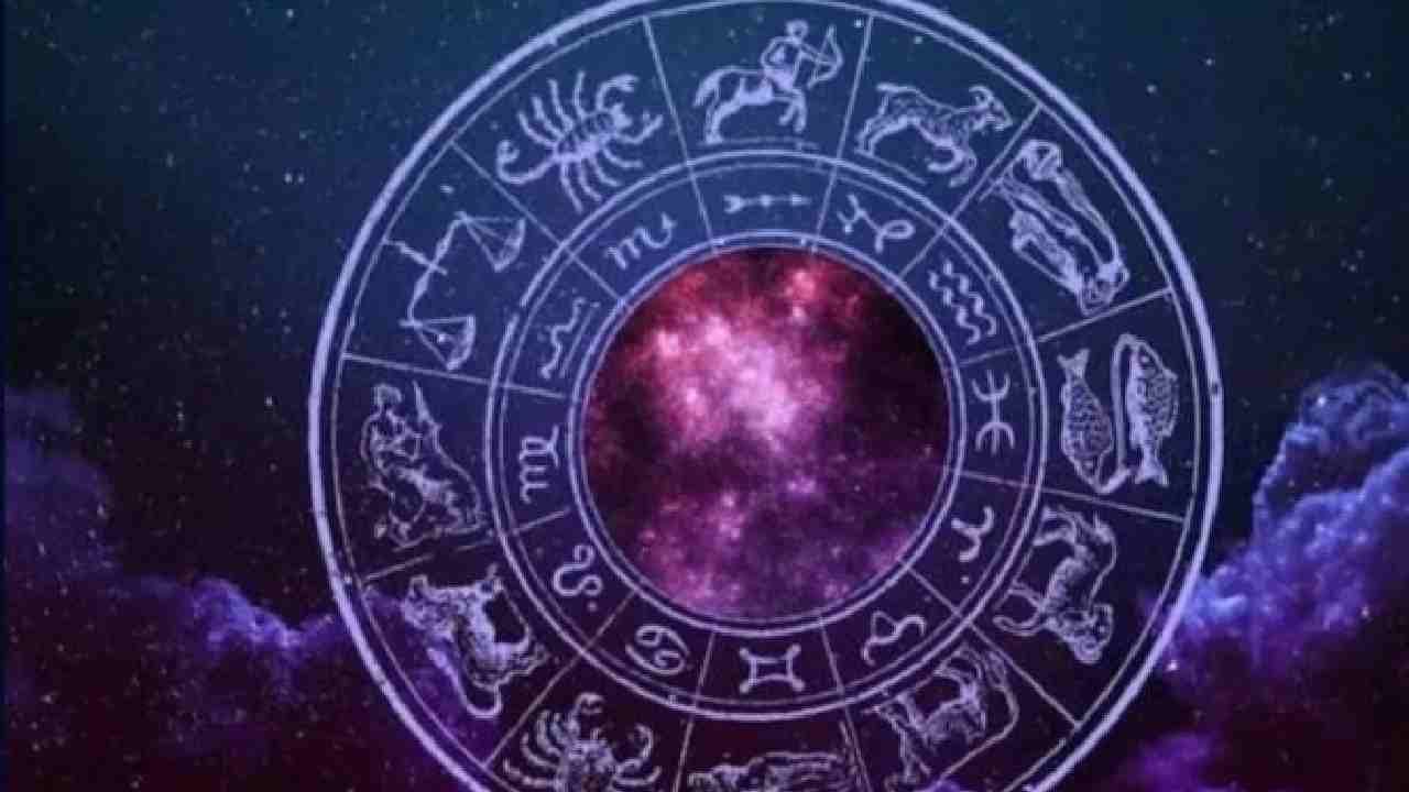 शुक्राचं कर्क राशीमध्ये भ्रमण, लक्ष्मी नारायण योगमुळे होणार 'या' राशींवर परिणाम.... शुक्राचं कर्क राशीमध्ये भ्रमण, लक्ष्मी नारायण योगमुळे होणार 'या' राशींवर परिणाम....