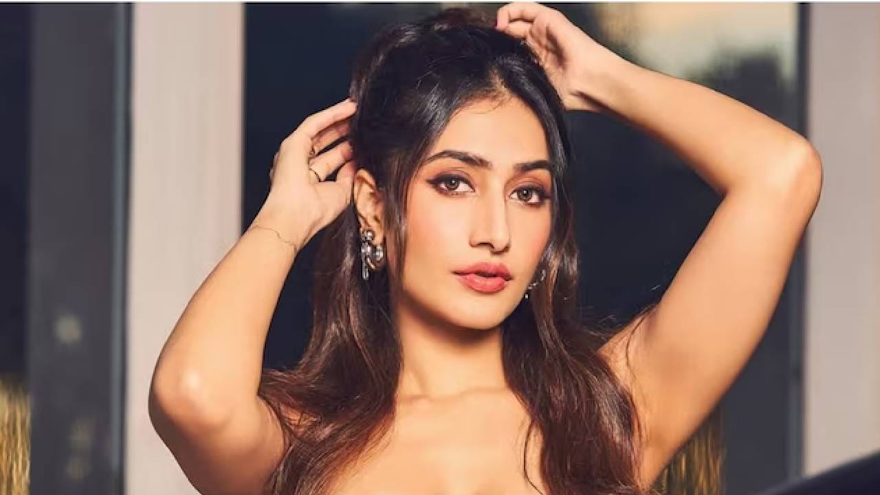 धनश्री तिच्या बालपणीच्या स्वप्नाविषयीही मोकळेपणे व्यक्त झाली. तिला डॉक्टर व्हायचं होतं. तिने डेंटिस्ट म्हणून करिअरची सुरुवातसुद्धा केली होती. परंतु नंतर डान्सर म्हणून तिने आपला प्रवास सुरू केला. 
