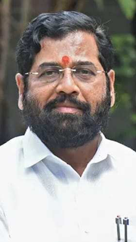 शिवसेना शिंदे गटातील 21 पदाधिकाऱ्यांचा राजीनामा